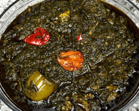 Foutou Sauce Feuille (Saka) Poulet