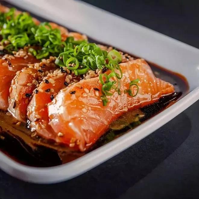 Sashimi Saumon