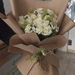 15 Roses Blanches En Bouquet