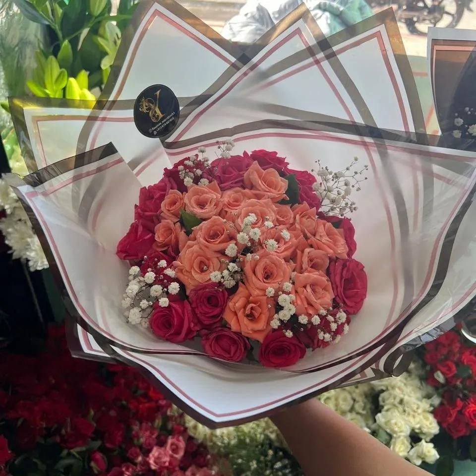 15 Roses Rose