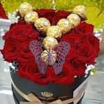 Box De Fleur Avec Chocolat Ferrero