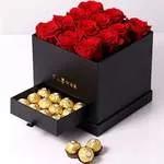 Boite De Fleurs Carré Et Chocolat