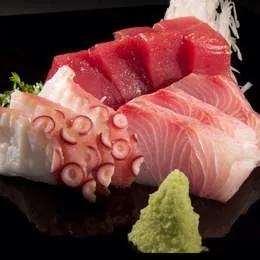 Sashimi Variés (8 Pièces)