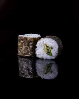 Hosomaki Concombre Avec Sésame