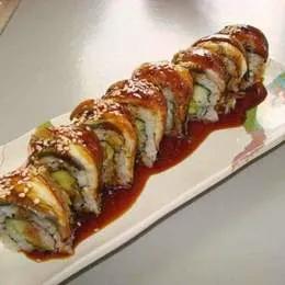 Rouleau arc-en-ciel à l'anguille caramélisée (Unagi) 8 pièces