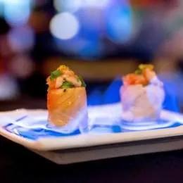 Subarashi Gunkan de saumon en feu 6 pièces
