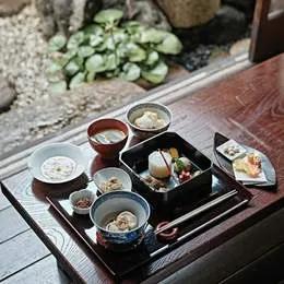 Kaiseki Set (bento 4 personnes)