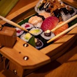 Hana Mizu Sushi 16 pièces