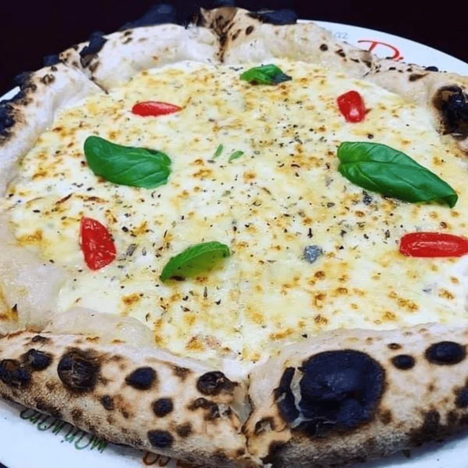 Pizza 4 Fromages