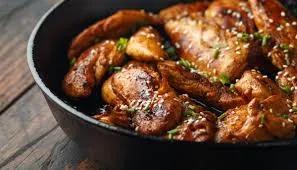 Tendresse de Poulet au Trois Sauces