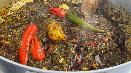 Saka (Feuille de Manioc) à la Viande