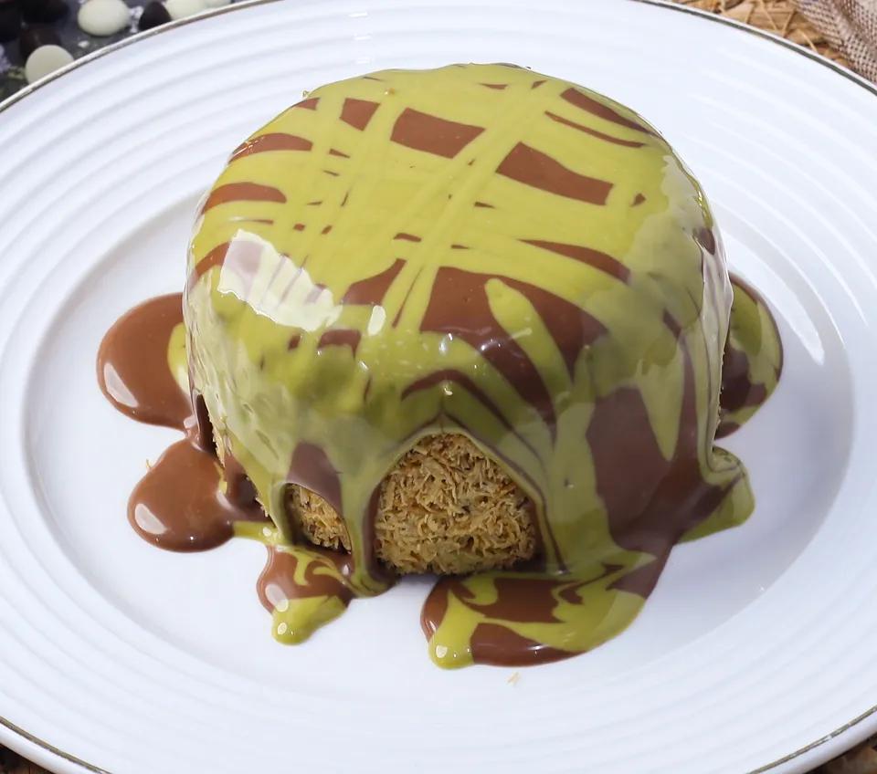 Dubai Cheese Bomb