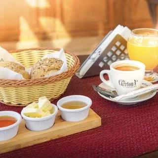 Petit Déjeuner Continental