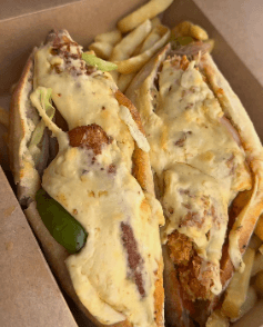 4 Sandwichs + 4 Nuggets + 2 boissons