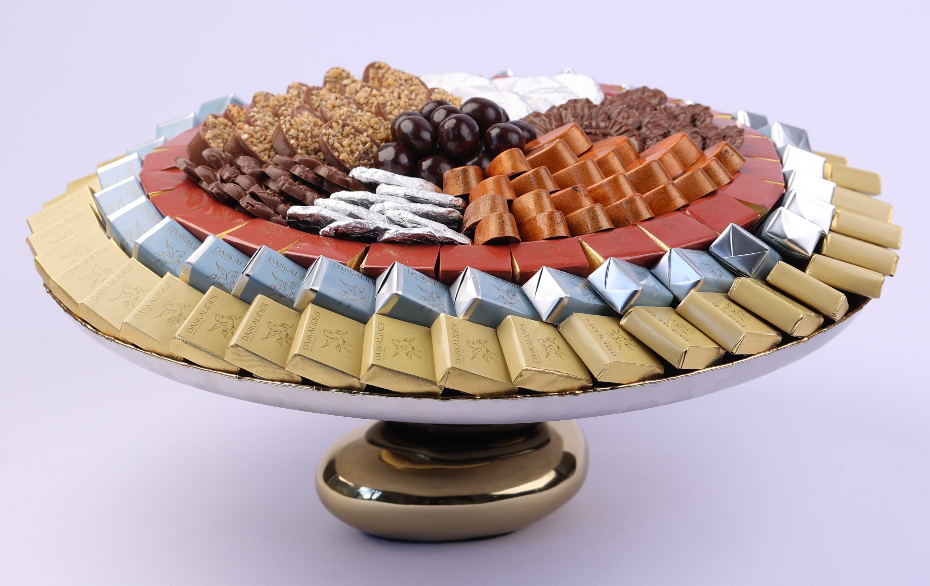 Plat en inox sur pied sculptural effet pierre GM -2,3kg