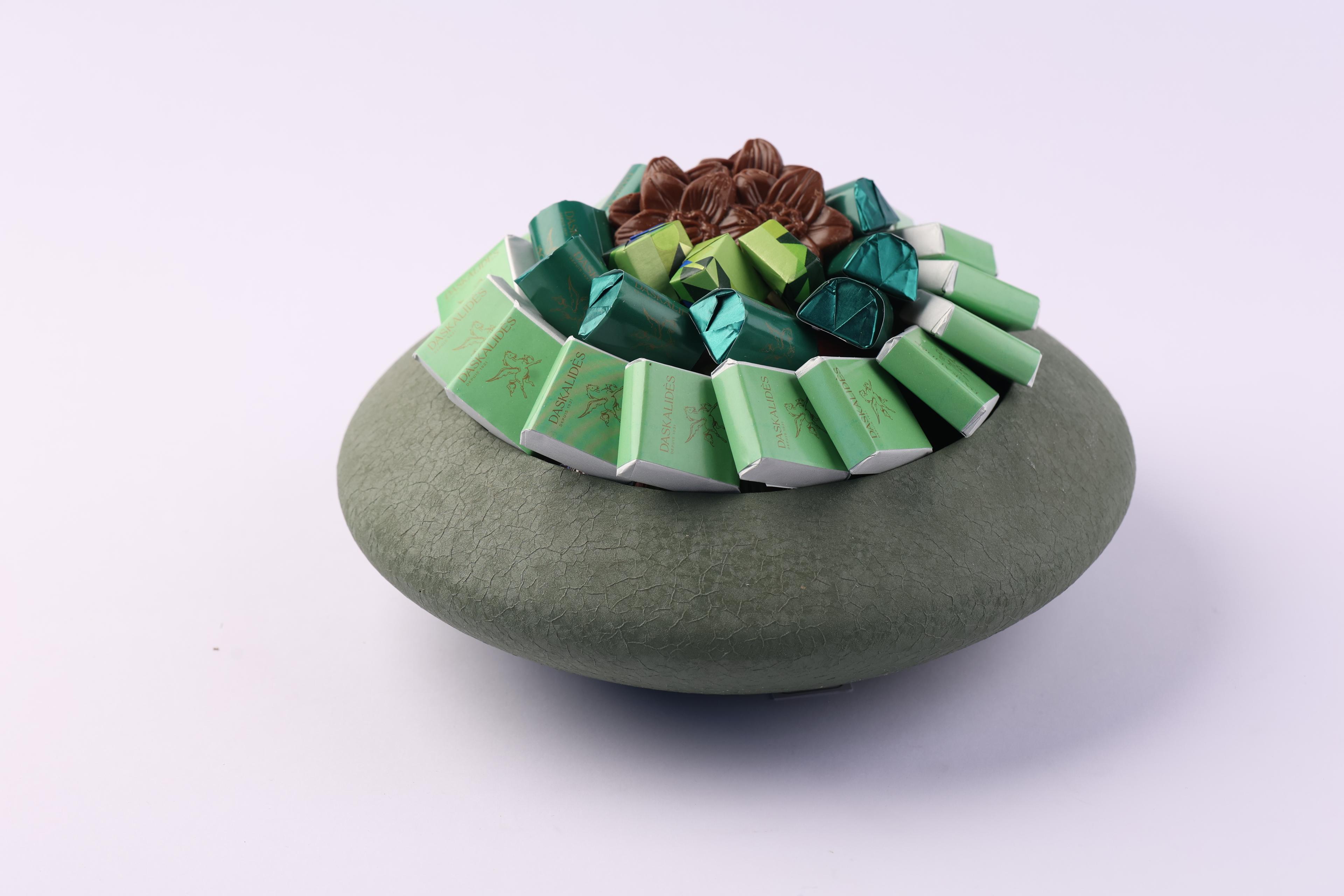 Cache pot design galet vert sauge GM -550g