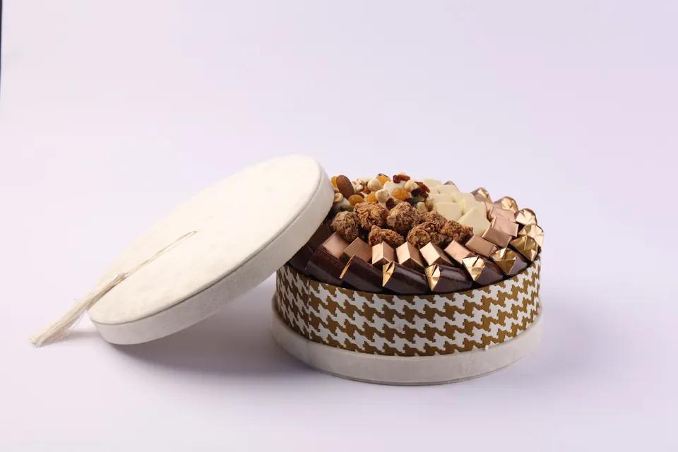 Boite avec couvercle à motif pied-de-poule camel MM -800g