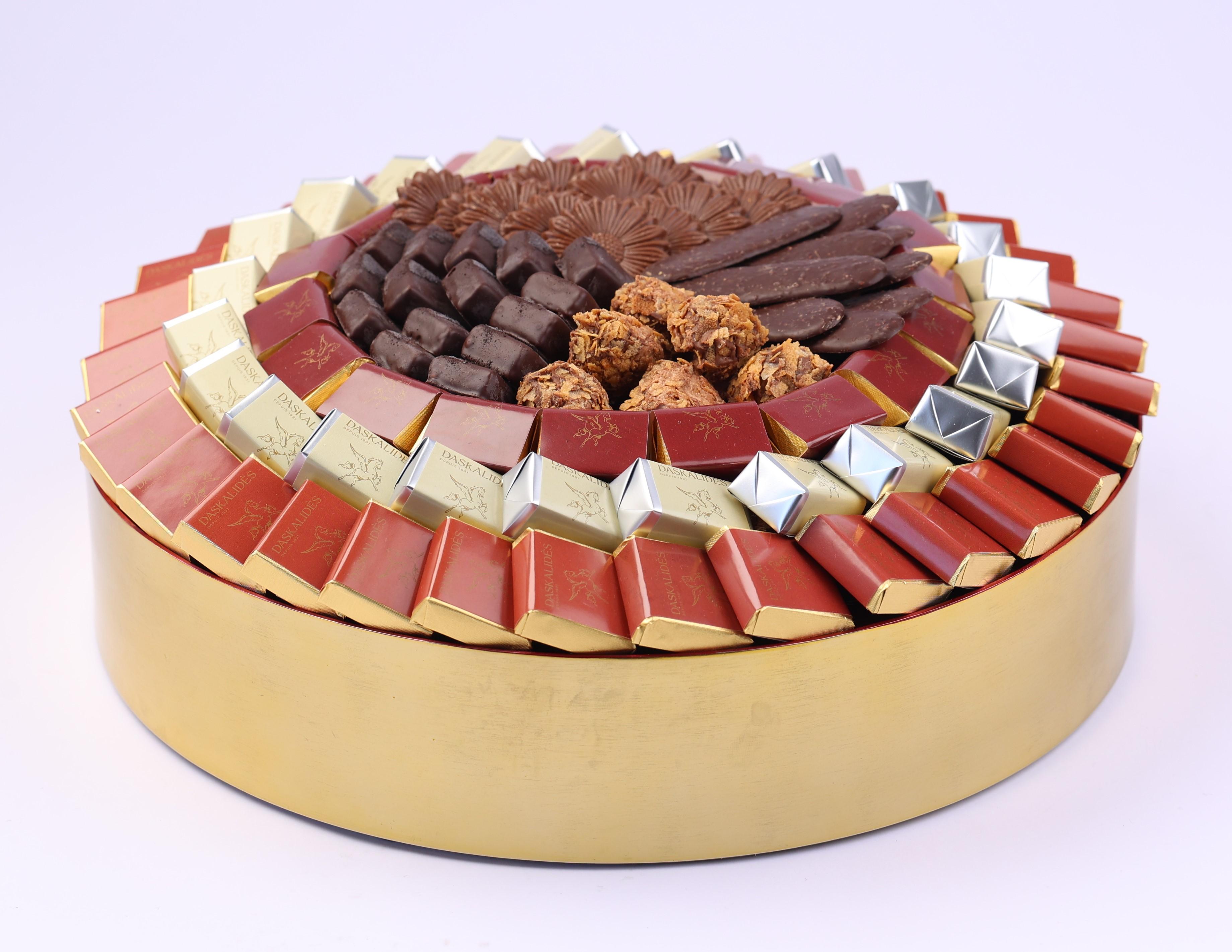 Plateau intemporel circulaire en métal doré -1,6kg