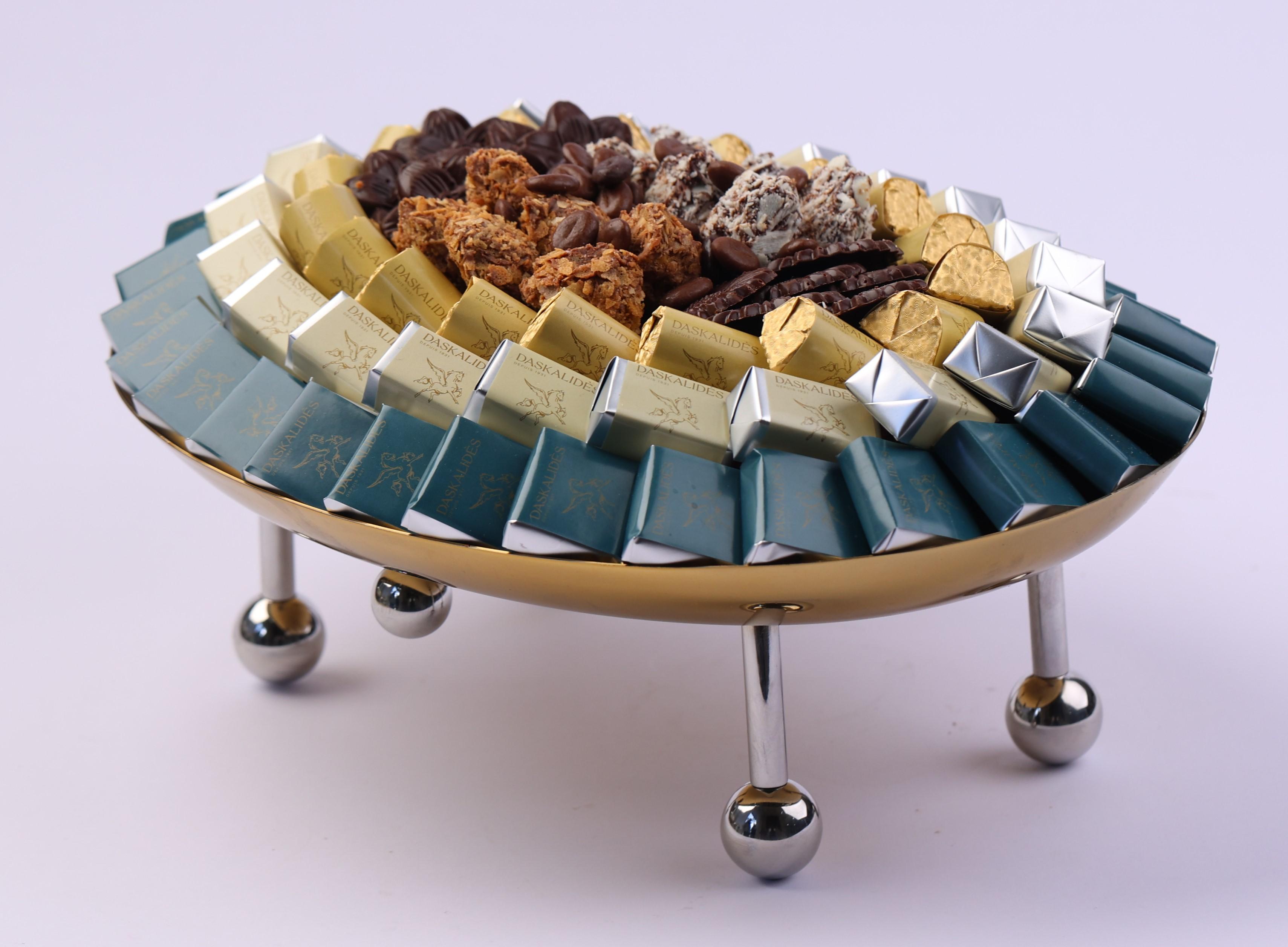 Plateau oval design en inox doré sur pieds chromés -1,3kg