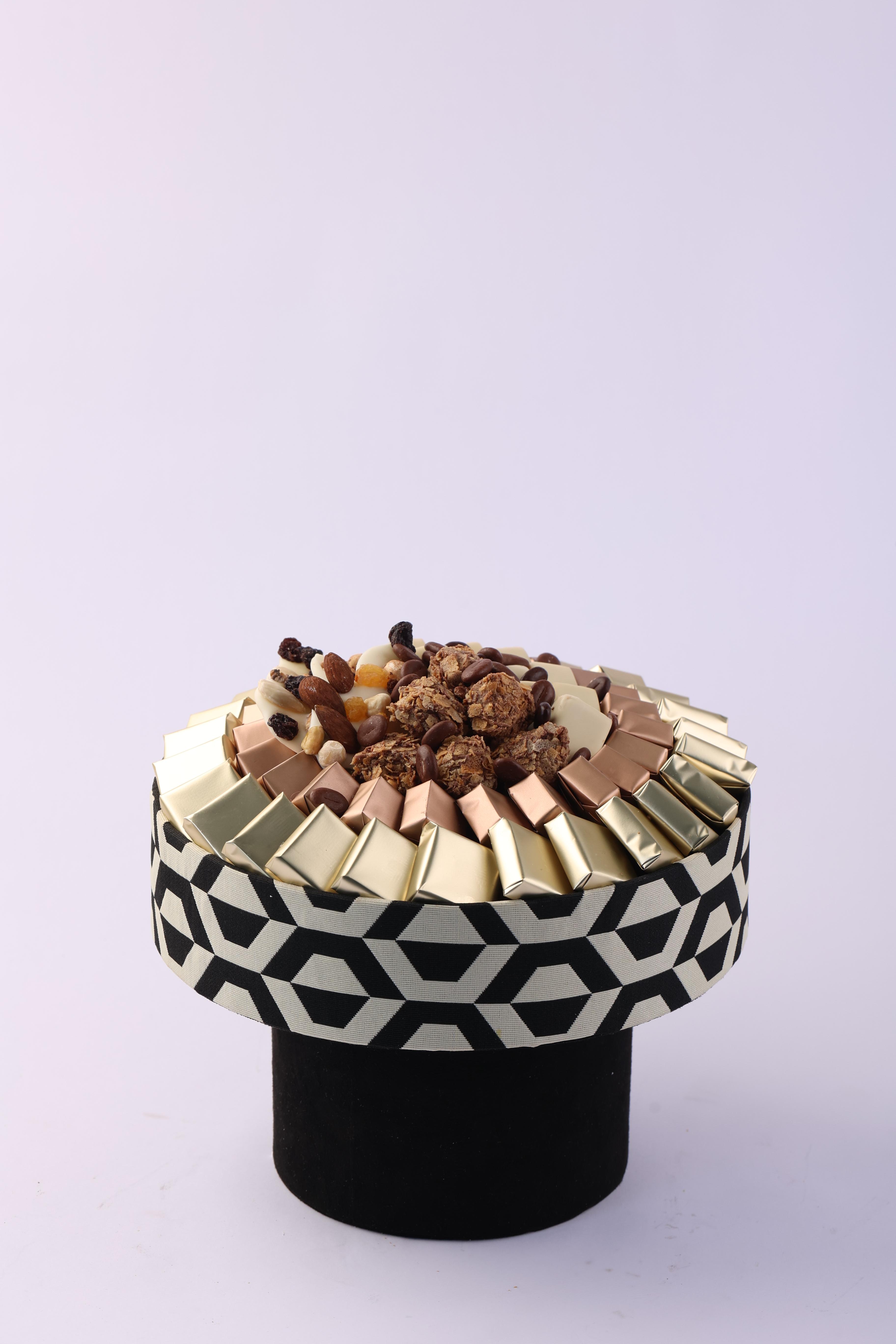 Coupe graphique noire et beige sur socle MM -1kg