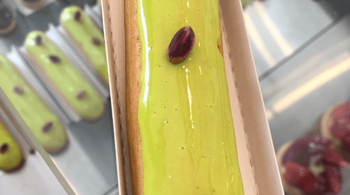 Éclair pistache