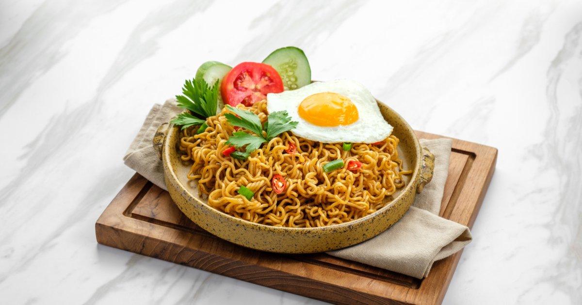 Nouilles Instantanées Chinoises , Œuf au Plat au Bœuf