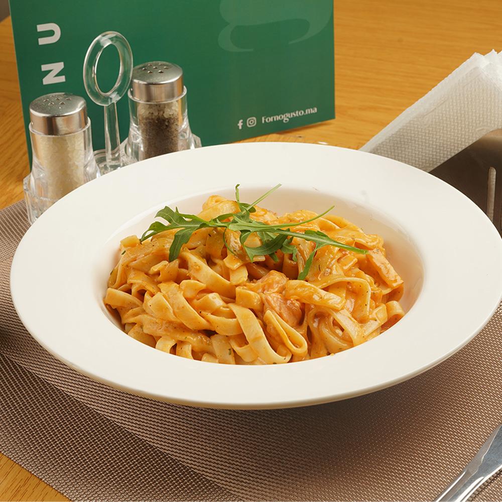 Tagliatelle Al Salmone