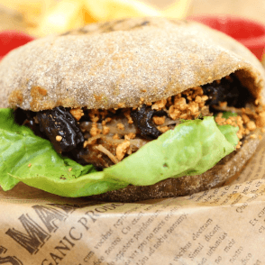 Batbout Mima à la viande et pruneaux + Frites croustillantes