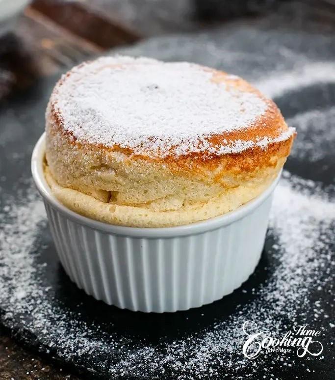 Soufflé au Caramel Et Chocolat Blanc