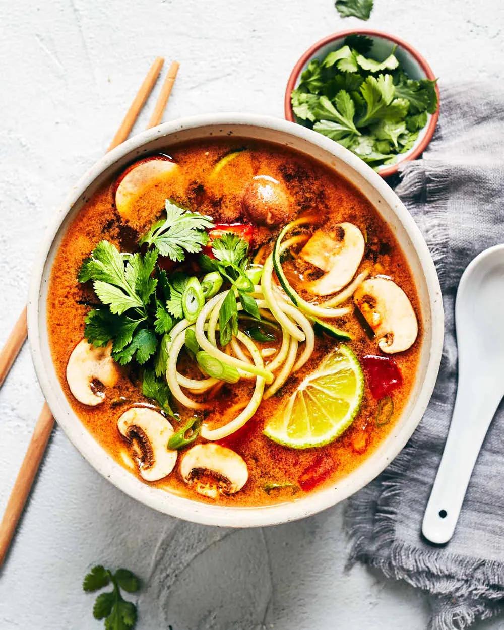 Soupe Tom yum Végétarienne