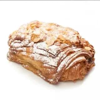 Pain au chocolat et crème amande 70g