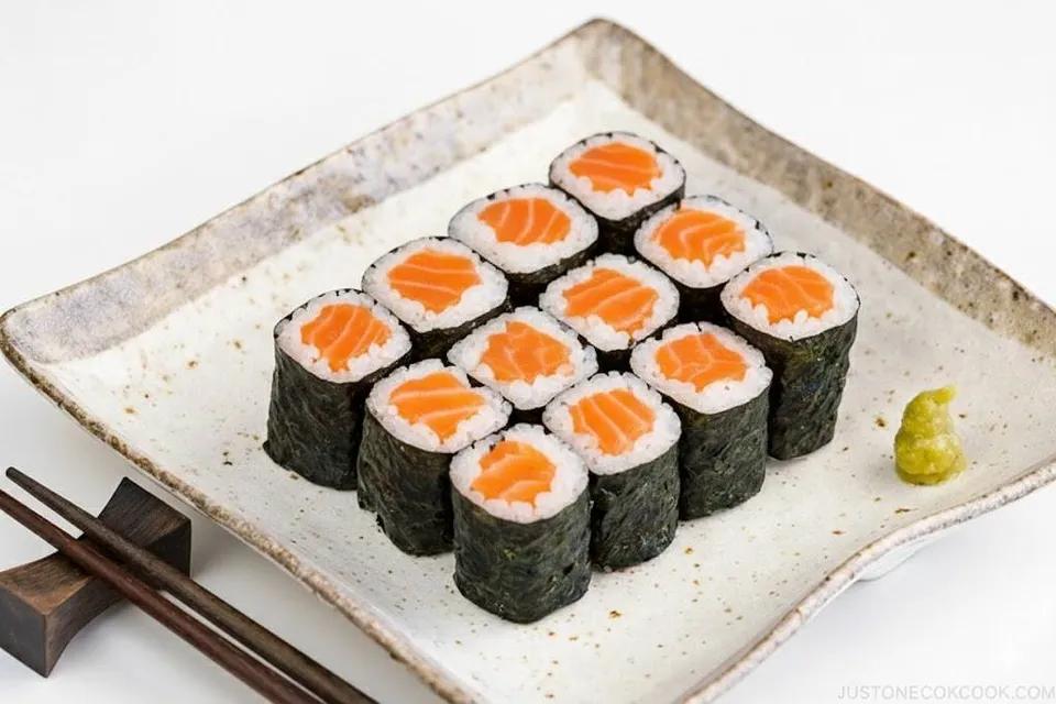 Maki (12 Pcs)
