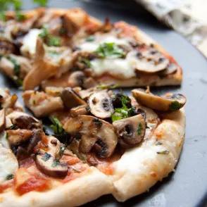 Pizza Funghi