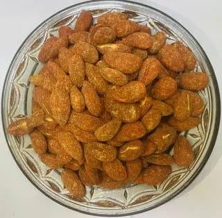 Amande au fromage rouge