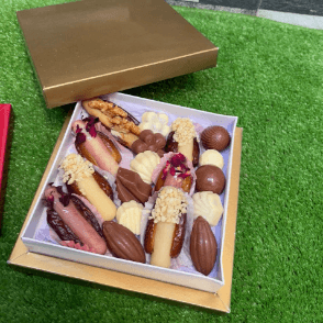 Boîte moyenne dattes prestige et bonbons chocolat
