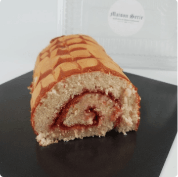 Roulé à la confiture de fraise