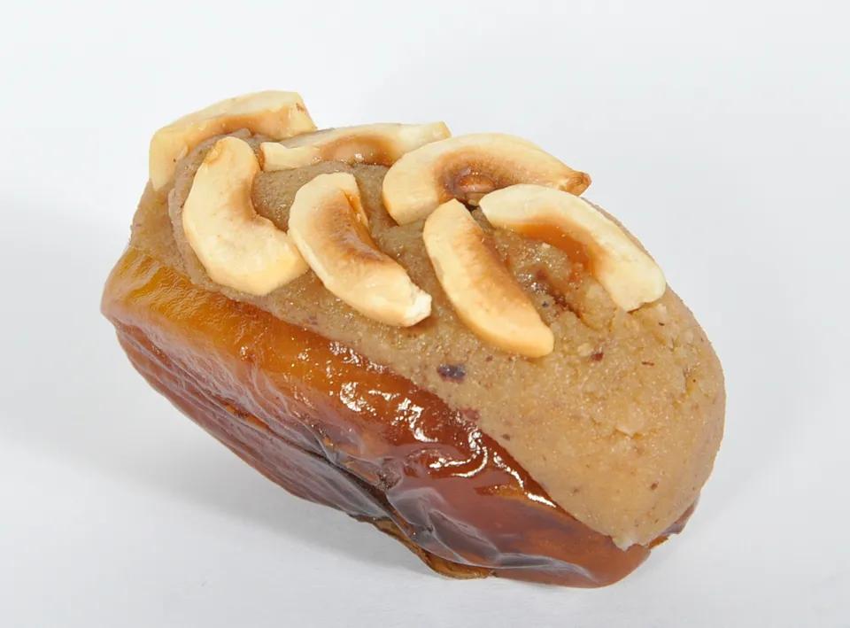 Dattes farcies aux noisettes 5p