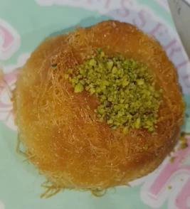 Kounefa 9echta et mozarella