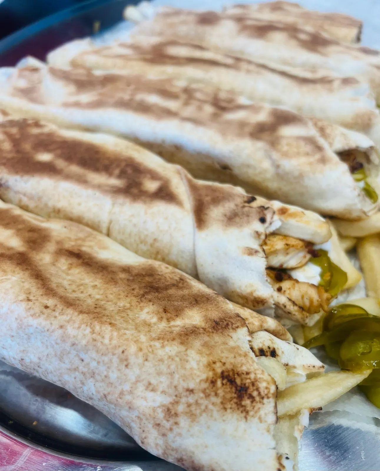 Chiza Mixte Grillé Au Charbon - Coca