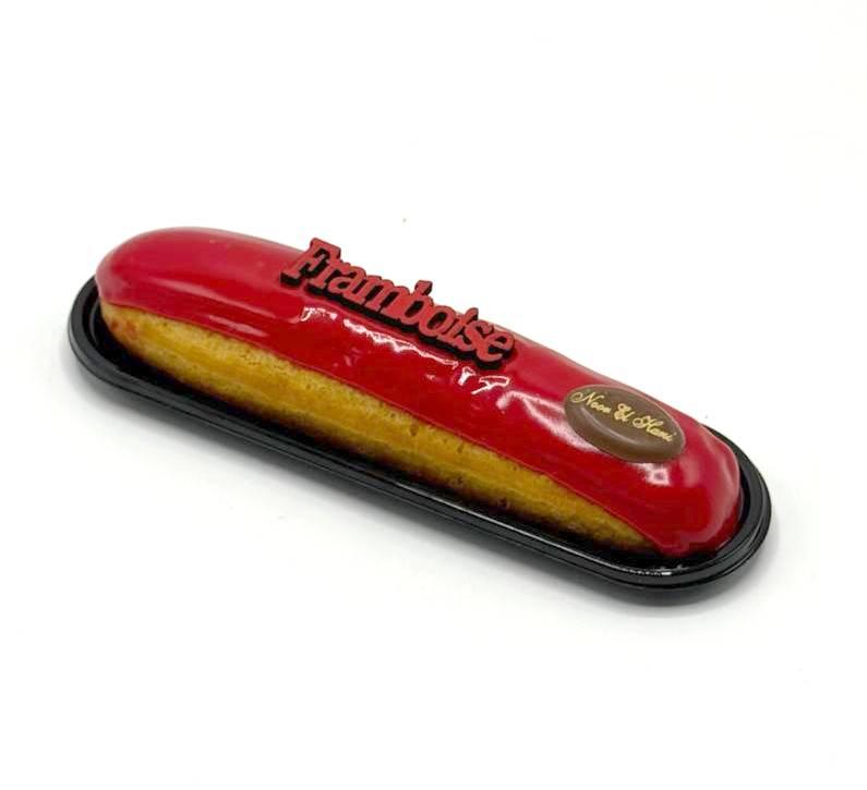 Eclaire Aux Fruits Rouges