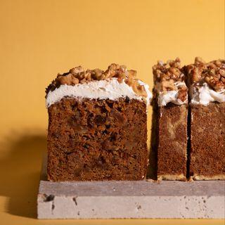 Carrot cake (part)