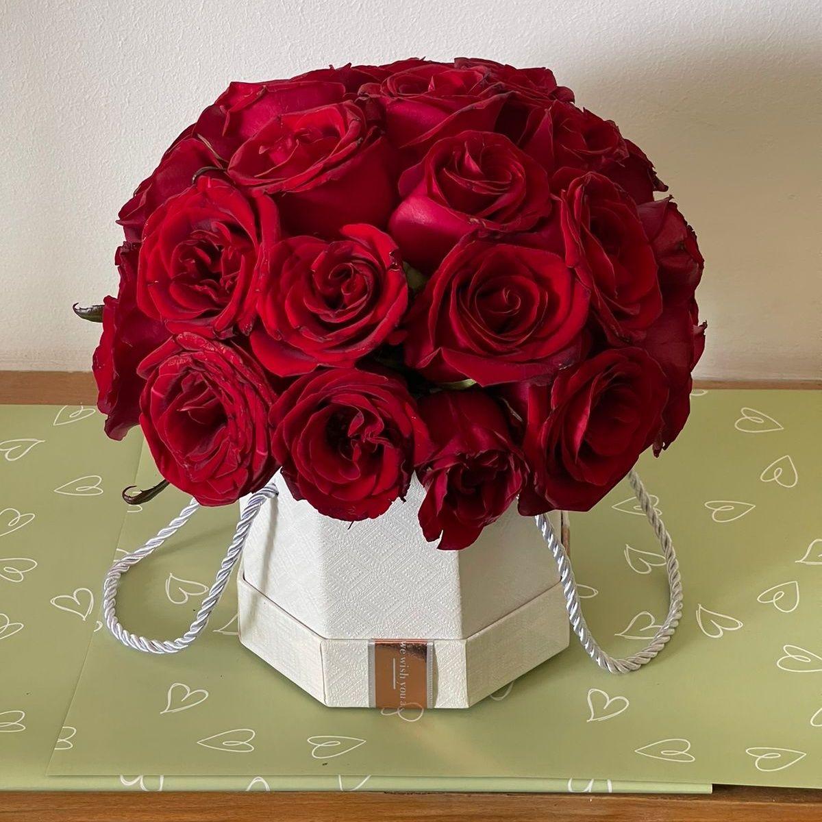 Box de roses rouges HKM_4