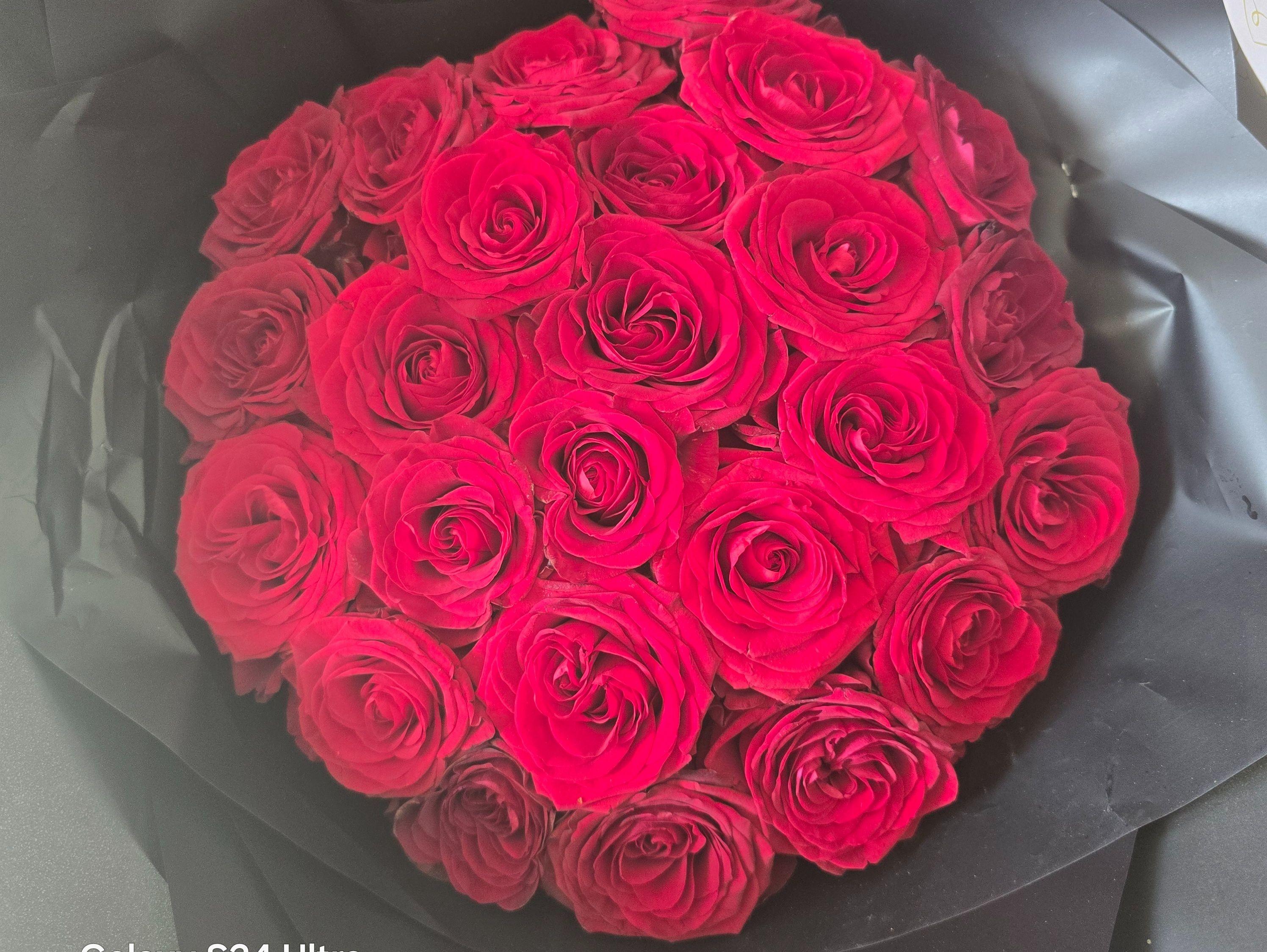 Bouquet de 25 roses rouges importé