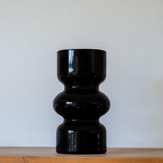 Vase noire