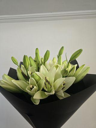 Bouquet De 5 Lys H Blanche