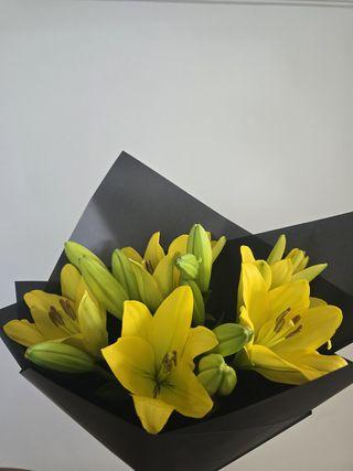 Bouquet De 5 Lys H Jaune