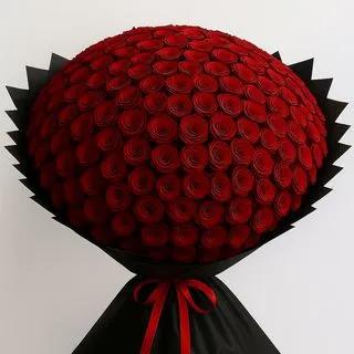 Red roses 100