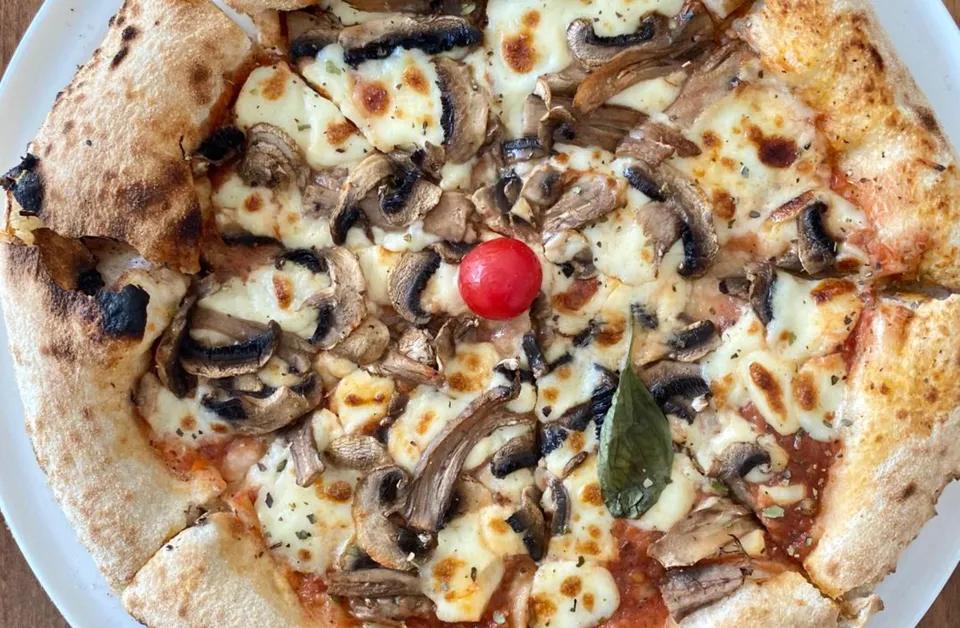 Pizza Funghi