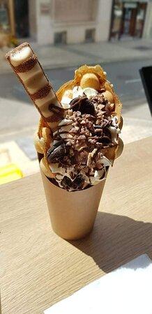 Kinder Bubble Waffle