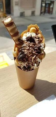 Kinder Bubble Waffle